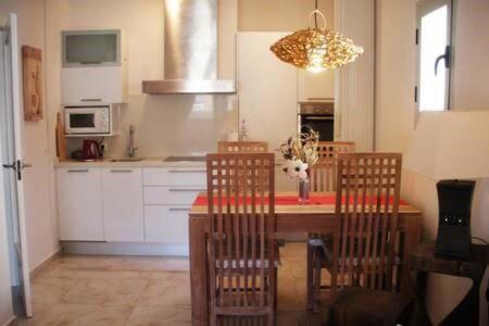 Apartamento Magic Atico In The Heart Of The Old Town Alicante Exterior foto
