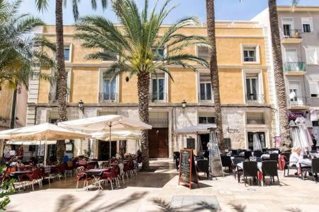 Apartamento Magic Atico In The Heart Of The Old Town Alicante Exterior foto