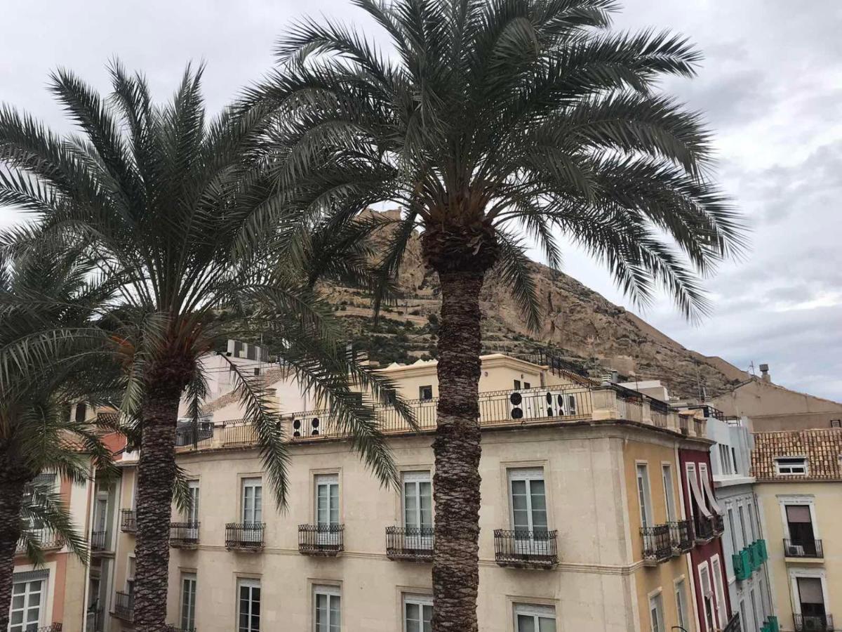 Apartamento Magic Atico In The Heart Of The Old Town Alicante Exterior foto